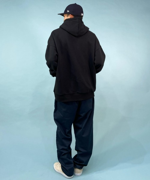 RVCA（ルーカ）の「【ZOZOTOWN限定】RVCA/ルーカ オーバーサイズ パーカー/ワンポイント ブランドロゴ/ドロップショルダー フーディ BC042-043（パーカー・メンズ・ベージュ/ブラック/グリーン・M/L/XL/S）」の8枚目の写真