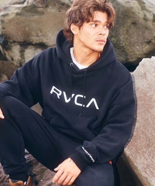RVCA（ルーカ）の「【ZOZOTOWN限定】RVCA/ルーカ オーバーサイズ パーカー/ワンポイント ブランドロゴ/ドロップショルダー フーディ BC042-043（パーカー・メンズ・ベージュ/ブラック/グリーン・M/L/XL/S）」の19枚目の写真