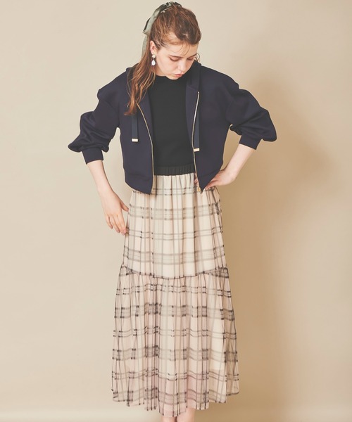 31 Sons de mode（トランテアン　ソン　ドゥ　モード）の「パフスリーブパーカー（パーカー・レディース・ベージュ/ネイビー/サックスブルー・36）」の9枚目の写真