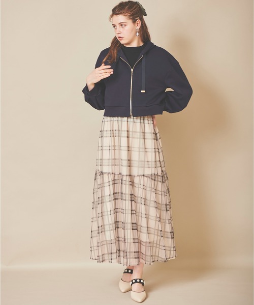 31 Sons de mode（トランテアン　ソン　ドゥ　モード）の「パフスリーブパーカー（パーカー・レディース・ベージュ/ネイビー/サックスブルー・36）」の10枚目の写真