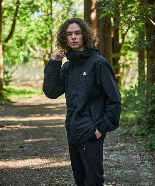 OUTDOOR PRODUCTS(アウトドアプロダクツ)の「【OUTDOOR PRODUCTS/アウトドアプロダクツ】切り替えマウンテンパーカー 撥水 透湿 UVカット ユニセックス(マウンテンパーカー・メンズ・ネイビー/ベージュ/カーキ/ブラック/ライトベージュ/チャコールグレー/グリーン・LARGE/X-LARGE/MEDIUM/SMALL)」の11枚目の写真