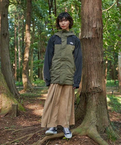 OUTDOOR PRODUCTS(アウトドアプロダクツ)の「【OUTDOOR PRODUCTS/アウトドアプロダクツ】切り替えマウンテンパーカー 撥水 透湿 UVカット ユニセックス(マウンテンパーカー・メンズ・ネイビー/ベージュ/カーキ/ブラック/ライトベージュ/チャコールグレー/グリーン・LARGE/X-LARGE/MEDIUM/SMALL)」の18枚目の写真