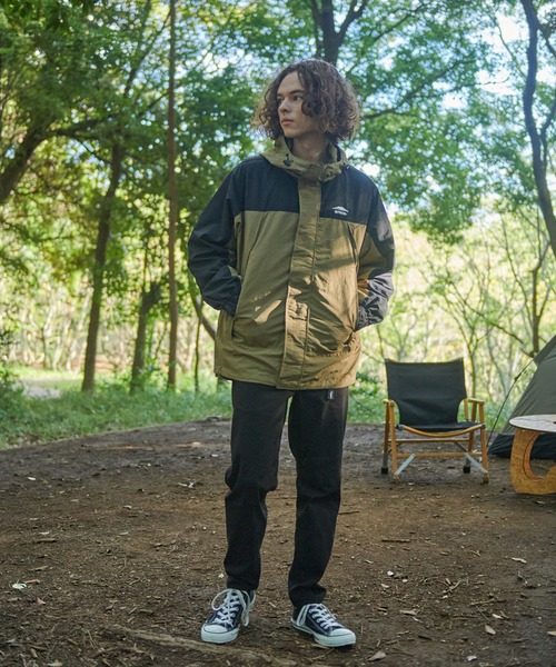 OUTDOOR PRODUCTS(アウトドアプロダクツ)の「【OUTDOOR PRODUCTS/アウトドアプロダクツ】切り替えマウンテンパーカー 撥水 透湿 UVカット ユニセックス(マウンテンパーカー・メンズ・ネイビー/ベージュ/カーキ/ブラック/ライトベージュ/チャコールグレー/グリーン・LARGE/X-LARGE/MEDIUM/SMALL)」の13枚目の写真