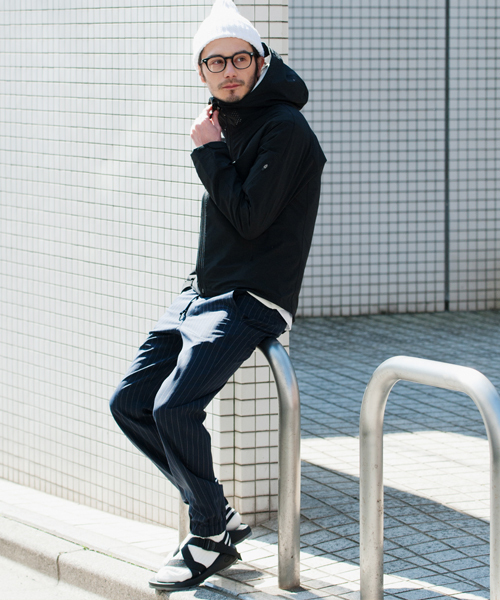 green label relaxing(グリーンレーベルリラクシング)の「【WEB限定】 ★★STRC S/SHELL フードブルゾン GLSS◆(ブルゾン・メンズ・ブラック/ネイビー・X-LARGE/X-SMALL/LARGE/SMALL/MEDIUM)」の10枚目の写真