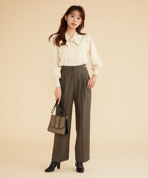 Feroux（フェルゥ）の「ジャガードショルダー バッグ（ショルダーバッグ・レディース・黄土色系1/ブラック系1・2）」の5枚目の写真