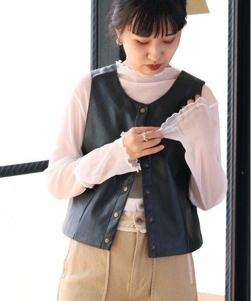 cepo(セポ)の「アソート カラーハイネックシアーインナー(Tシャツ/カットソー・レディース・オフホワイト/ライム/グリーン・M)」の17枚目の写真