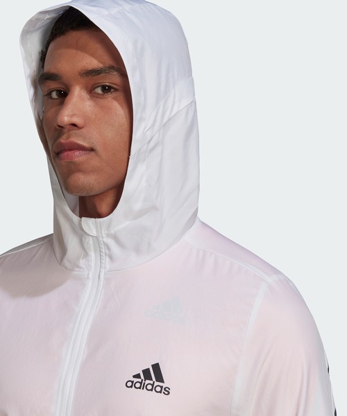 adidas（アディダス）の「ラン アイコンズ スリーストライプス