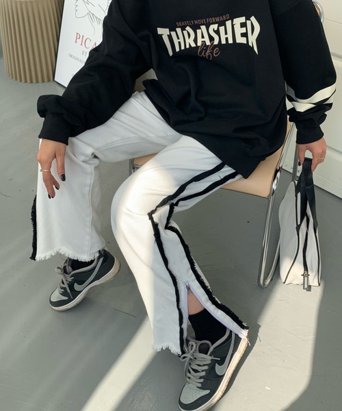 ABITOKYO（アビトーキョー）の「サイドジップハイウエストストレッチセミワイドデニムパンツ（デニムパンツ・レディース・ホワイト/ブラック・L/M/S）」の4枚目の写真
