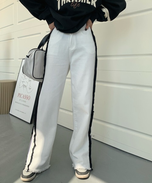 ABITOKYO（アビトーキョー）の「サイドジップハイウエストストレッチセミワイドデニムパンツ（デニムパンツ・レディース・ホワイト/ブラック・L/M/S）」の17枚目の写真
