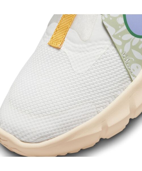 NIKE（ナイキ）の「ナイキ フレックス ランナー 2 リル リトルキッズシューズ / Nike Flex Runner 2 Lil Little Kids' Shoes（スニーカー・キッズ・アイボリー・20.5/20/16.5/17.5/17/18.5/18/19.5/19/21.5/21/22）」の5枚目の写真