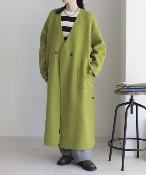 fredy emue(フレディエミュ)の「ノーカラーロングリバーコート(ノーカラーコート・レディース・ベージュ/ライトグリーン/ベージュ系その他・38)」の13枚目の写真