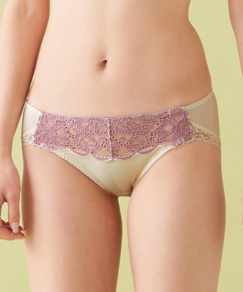 Tuche(トゥシェ)の「Tuche/トゥシェ ふわっと盛れるワイヤレスブラのペアショーツ(ショーツ・レディース・ローズ/ライトホワイト/ブラック系その他/チャコールグレー/ライラック/クリーム・MEDIUM/LARGE/X-LARGE)」の6枚目の写真