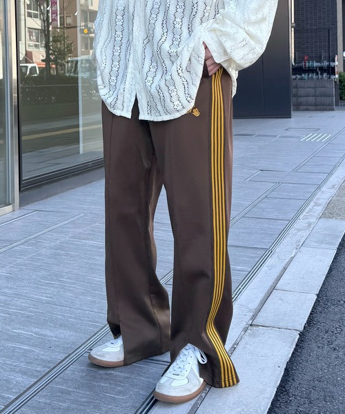 WEB限定' AW サイドライン ワンポイント刺繍 センタースリット