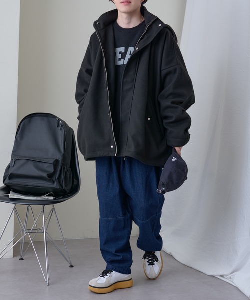 COLONY 2139（コロニートゥーワンスリーナイン）の「ジャージメルトンアノラック（カバーオール・メンズ・ブラック/グレイッシュベージュ・MEDIUM/LARGE）」の4枚目の写真