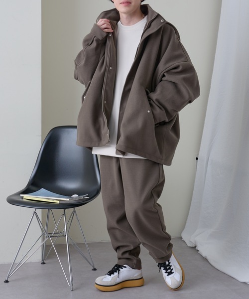 COLONY 2139（コロニートゥーワンスリーナイン）の「ジャージメルトンアノラック（カバーオール・メンズ・ブラック/グレイッシュベージュ・MEDIUM/LARGE）」の13枚目の写真