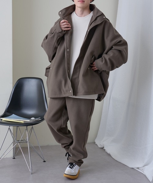 COLONY 2139（コロニートゥーワンスリーナイン）の「ジャージメルトンアノラック（カバーオール・メンズ・ブラック/グレイッシュベージュ・MEDIUM/LARGE）」の19枚目の写真