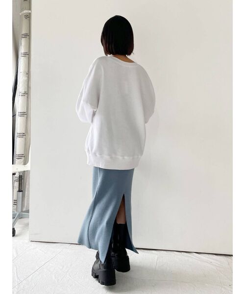 EMODA（エモダ）の「ナローニットスカート（スカート・レディース・グレー/ブラック/ブルー/ベージュ・FREE）」の12枚目の写真