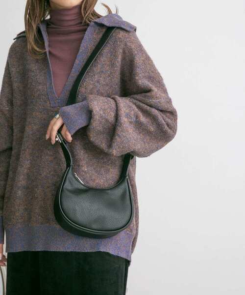 KBF(ケイビーエフ)の「2WAYハーフムーンBAG(ショルダーバッグ・レディース・ブラック/ホワイト・ONE)」の14枚目の写真