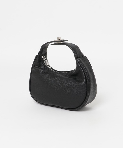 KBF(ケイビーエフ)の「2WAYハーフムーンBAG(ショルダーバッグ・レディース・ブラック/ホワイト・ONE)」の8枚目の写真