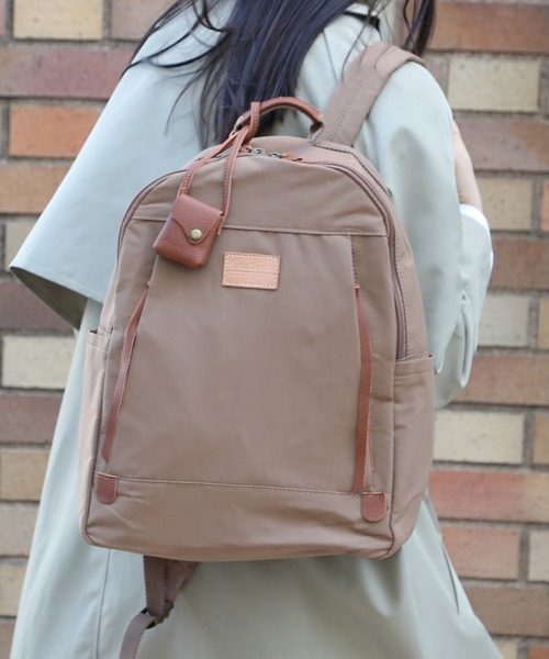 toleur(トーラ)の「【toleur】toleur/ナイロングログラン/カウレザーリュック/11822(バックパック/リュック・レディース・ブラウン/カーキ/ベージュ・FREE)」の2枚目の写真