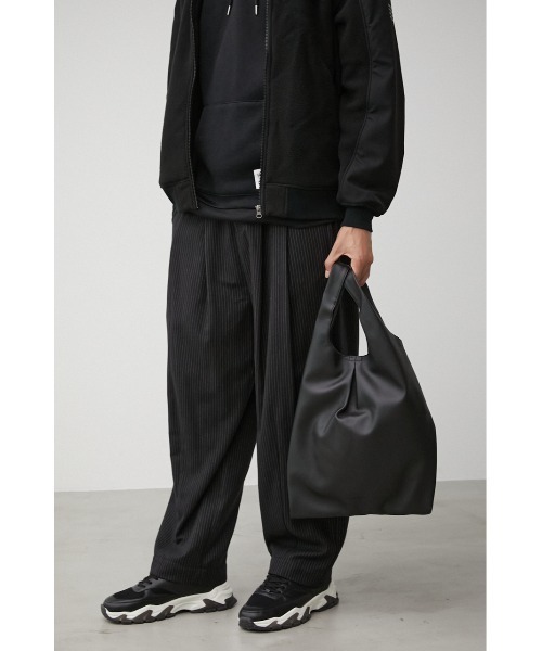 AZUL by moussy(アズールバイマウジー)の「FAUX LEATHER MARCHE BAG/フェイクレザーマルシェバッグ(ショルダーバッグ・メンズ・ブルー/ブラック・FREE)」の14枚目の写真