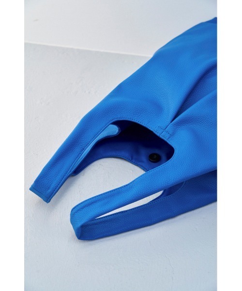 AZUL by moussy(アズールバイマウジー)の「FAUX LEATHER MARCHE BAG/フェイクレザーマルシェバッグ(ショルダーバッグ・メンズ・ブルー/ブラック・FREE)」の18枚目の写真