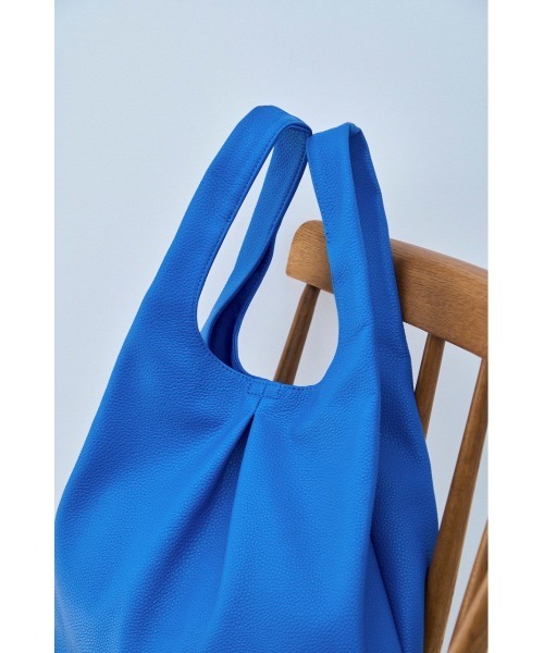 AZUL by moussy(アズールバイマウジー)の「FAUX LEATHER MARCHE BAG/フェイクレザーマルシェバッグ(ショルダーバッグ・メンズ・ブルー/ブラック・FREE)」の20枚目の写真