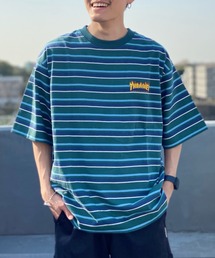 【ムラサキスポーツ別注】THRASHER/スラッシャー マルチボーダーTシャツ オーバーサイズ/刺繍ロゴ クルーネックTシャツ THMM-001B FLAME