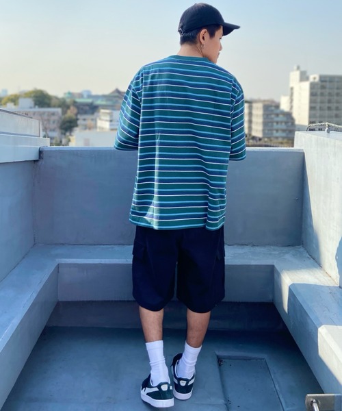 THRASHER(スラッシャー)の「【ムラサキスポーツ別注】THRASHER/スラッシャー マルチボーダーTシャツ オーバーサイズ/刺繍ロゴ クルーネックTシャツ THMM-001B FLAME(Tシャツ/カットソー・メンズ・グリーン系その他/ホワイト×ネイビー/ブラック×グリーン・M/L/XL)」の16枚目の写真