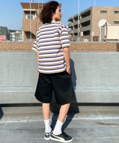 THRASHER(スラッシャー)の「【ムラサキスポーツ別注】THRASHER/スラッシャー マルチボーダーTシャツ オーバーサイズ/刺繍ロゴ クルーネックTシャツ THMM-001B FLAME(Tシャツ/カットソー・メンズ・グリーン系その他/ホワイト×ネイビー/ブラック×グリーン・M/L/XL)」の5枚目の写真