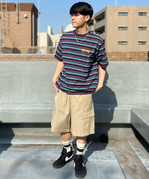 THRASHER(スラッシャー)の「【ムラサキスポーツ別注】THRASHER/スラッシャー マルチボーダーTシャツ オーバーサイズ/刺繍ロゴ クルーネックTシャツ THMM-001B FLAME(Tシャツ/カットソー・メンズ・グリーン系その他/ホワイト×ネイビー/ブラック×グリーン・M/L/XL)」の7枚目の写真