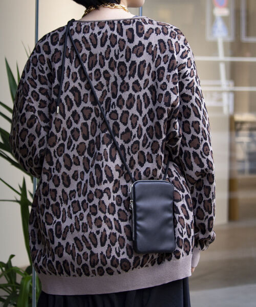 GLOSTER（グロスター）の「【GLOSTER/グロスター】フェイクレザーマルチミニショルダーバッグ/モバイルポーチ（ショルダーバッグ・メンズ・ブラック/オリーブ/ブラック系その他・FREE）」の4枚目の写真