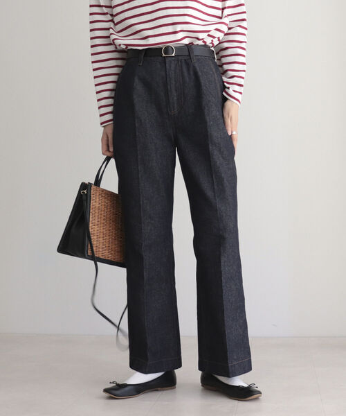 fredy emue（フレディエミュ）の「デニムスラックスフレアーパンツ（デニムパンツ・レディース・ブルー/ネイビー・36/38）」の7枚目の写真