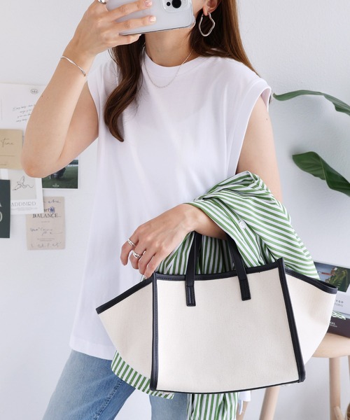 andme(アンドミー)の「オーバーサイズロング丈ノースリーブトップス(Tシャツ/カットソー・レディース・オフホワイト/チャコールグレー/ブラック/ベージュ/オートミール/ブルー系その他・M)」の2枚目の写真