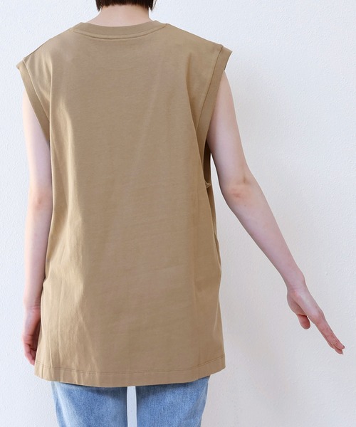 andme(アンドミー)の「オーバーサイズロング丈ノースリーブトップス(Tシャツ/カットソー・レディース・オフホワイト/チャコールグレー/ブラック/ベージュ/オートミール/ブルー系その他・M)」の14枚目の写真