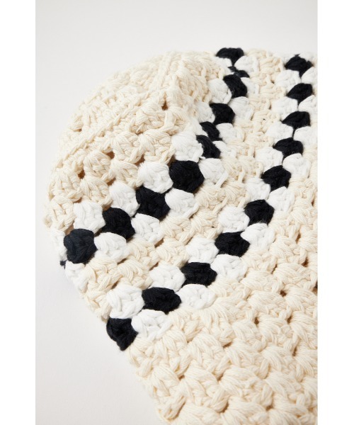 MOUSSY（マウジー）の「CROCHET KNIT HAT（ニットキャップ/ビーニー・レディース・ブラック/ホワイト系その他・FREE）」の13枚目の写真