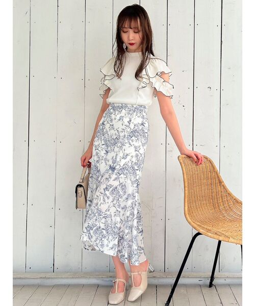 dazzlin(ダズリン)の「バイカラーフリルカットトップス(Tシャツ/カットソー・レディース・グレー/オフホワイト/ブラック/ベージュ・FREE)」の7枚目の写真