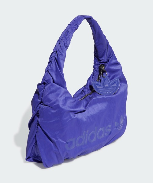日本未入荷カラーあり◇人工クリスタル付 サテン ハンドバッグ adidas(アディダス)の「サテン スモール ショルダーバッグ