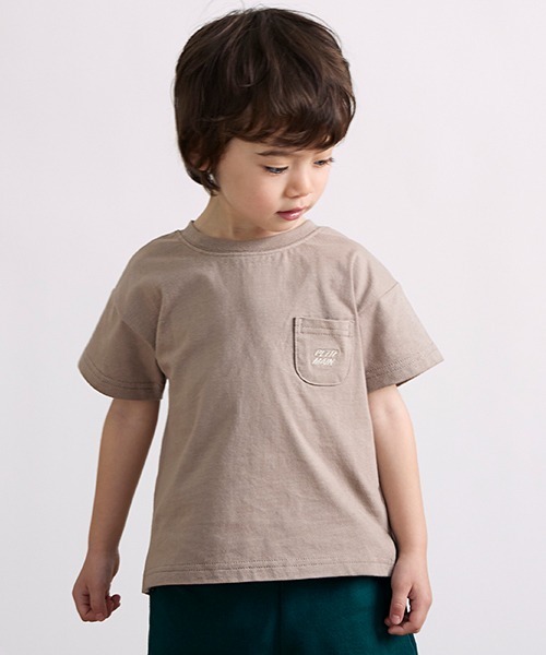 petit main（プティマイン）の「【一部店舗でも取り扱いあり】【プティプラ】刺しゅう半袖T（Tシャツ/カットソー・キッズ・ライトベージュ/ライラック/グリーン/ブルー/オフホワイト/エメラルド/マルチ/レインボー/オレンジ/モカ・130cm/100cm/90cm/110cm/140cm/120cm）」の3枚目の写真