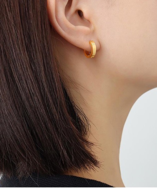 Coo+i（クーイ）の「【片耳用】サージカルステンレスフープピアス（ピアス（片耳用）・レディース・ブラック/ゴールド/シルバー・SMALL/MEDIUM/LARGE/X-LARGE）」の3枚目の写真