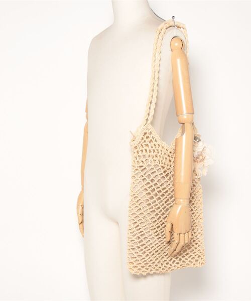 m.soeur（エムスール）の「ラフィアの編みショルダーバッグ（トートバッグ・レディース・ブラック/ベージュ・FREE）」の5枚目の写真