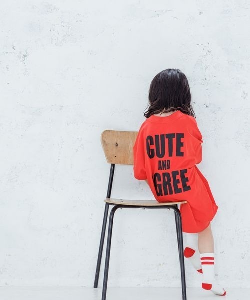 LOWRYS FARM（ローリーズファーム）の「ＵＳＡバックプリントワンピース　904870（ワンピース・キッズ・ブラック/ホワイト/レッド/イエロー・110cm/120cm/130cm/140cm/150cm）」の4枚目の写真