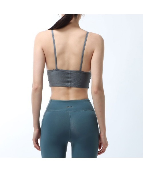 Reebok（リーボック）の「ヨガ リブ クロップ / YOGA RIB CROP（キャミソール・レディース・カーキ/グレー/ローズ・LARGE/MEDIUM/SMALL/X-LARGE/X-SMALL）」の5枚目の写真