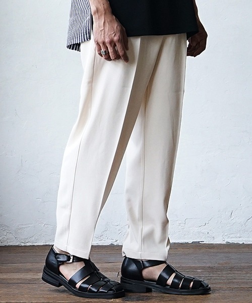 MinoriTY（マイノリティ）の「【MinoriTY】さらさら素材きれいめチノパンツ テーパードパンツ スラックス ワイドパンツ センタープレス メンズ 秋服（チノパンツ・メンズ・キナリ/グリーン/ブラック/ベージュ・M/L/S）」の3枚目の写真