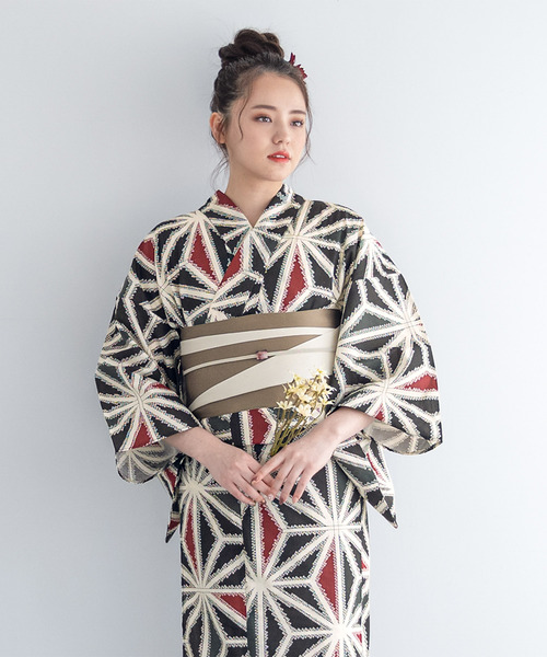 SOUBIEN（ソウビエン）の「夏を彩るレディース浴衣2点セット （浴衣＋帯）（浴衣・レディース・ホワイト系その他/ホワイト系その他2/ブルー系その他2/ブルー系その他/ホワイト系その他3/ブラック系その他・FREE）」の5枚目の写真