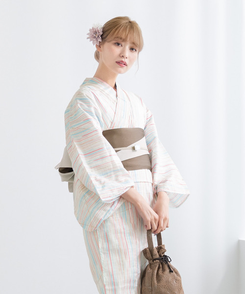 SOUBIEN（ソウビエン）の「夏を彩るレディース浴衣2点セット （浴衣＋帯）（浴衣・レディース・ホワイト系その他/ホワイト系その他2/ブルー系その他2/ブルー系その他/ホワイト系その他3/ブラック系その他・FREE）」の3枚目の写真