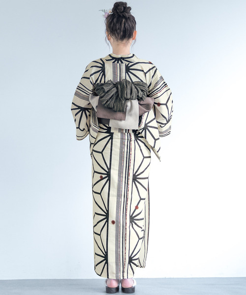 SOUBIEN（ソウビエン）の「夏を彩るレディース浴衣2点セット （浴衣＋帯）（浴衣・レディース・ホワイト系その他/ホワイト系その他2/ブルー系その他2/ブルー系その他/ホワイト系その他3/ブラック系その他・FREE）」の19枚目の写真