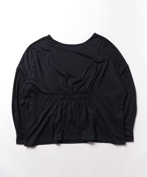 Viola e Viola(ヴィオラエヴィオラ)の「タック使いドルマンパフ袖プルオーバー(Tシャツ/カットソー・レディース・ピンクベージュ/アイボリー/ネイビー/チャコール・3L/L/LL/M)」の20枚目の写真