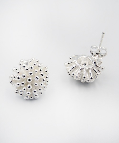 TONE SELECT GOODS(トーンセレクトグッズ)の「【925 SILVER ACC】ヘッジホッグピアスSV925(OG)(ピアス(両耳用)・レディース・シルバー・FREE)」の2枚目の写真