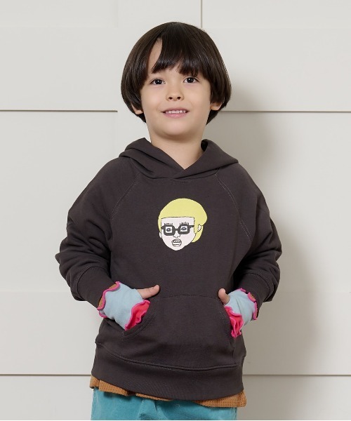 HOGAN RANCH WEAR（ホーガンランチウエア）の「マエウシロプリントパーカー/前後プリント（80～130cm）（パーカー・キッズ・ブラック/グレー/グリーン・110/95/90/100/130/120/80）」の2枚目の写真